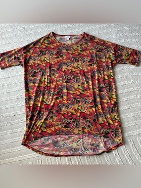 LuLaRoe | Irma Geometric Tunic